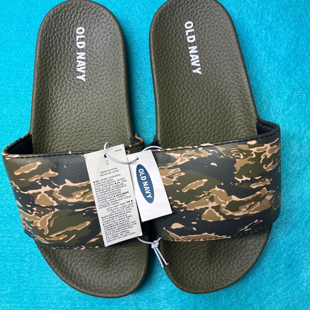 NEW Old Navy Camouflage Slide Sandals for Boys Size 1-2 with Tags Spring/Summer